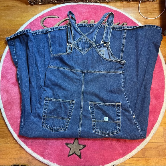 Vintage Levi's Silver Tab 90s Button Up
Overall Dress - Picture 2 of 4